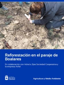 Lee más sobre el artículo El Ayuntamiento de Ejea, en su compromiso por reducir la huella de carbono, realiza una pequeña reforestación en Boalares