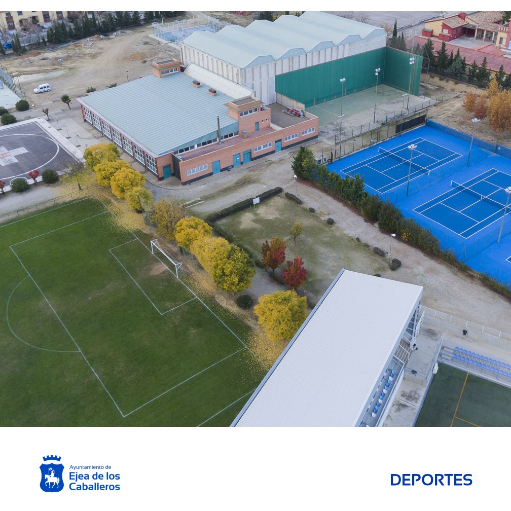 En este momento estás viendo Césped artificial en el campo de fútbol exterior y en dos pistas de tenis de la Ciudad Deportiva