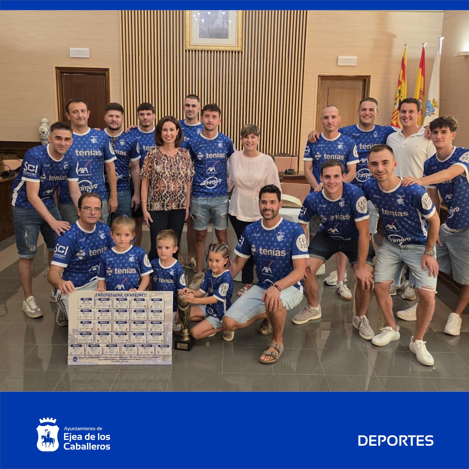 En este momento estás viendo Homenaje al Exea Fútbol Sala por su ascenso a Tercera División en una impecable y disputada temporada