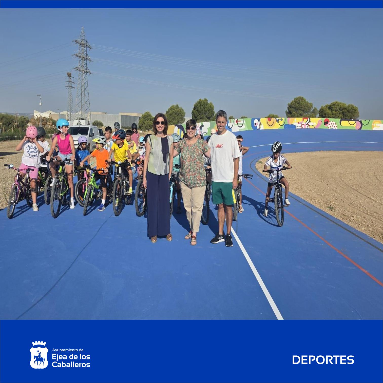 En este momento estás viendo Ejea estrena una renovada pista con una jornada de convivencia y promoción del ciclismo